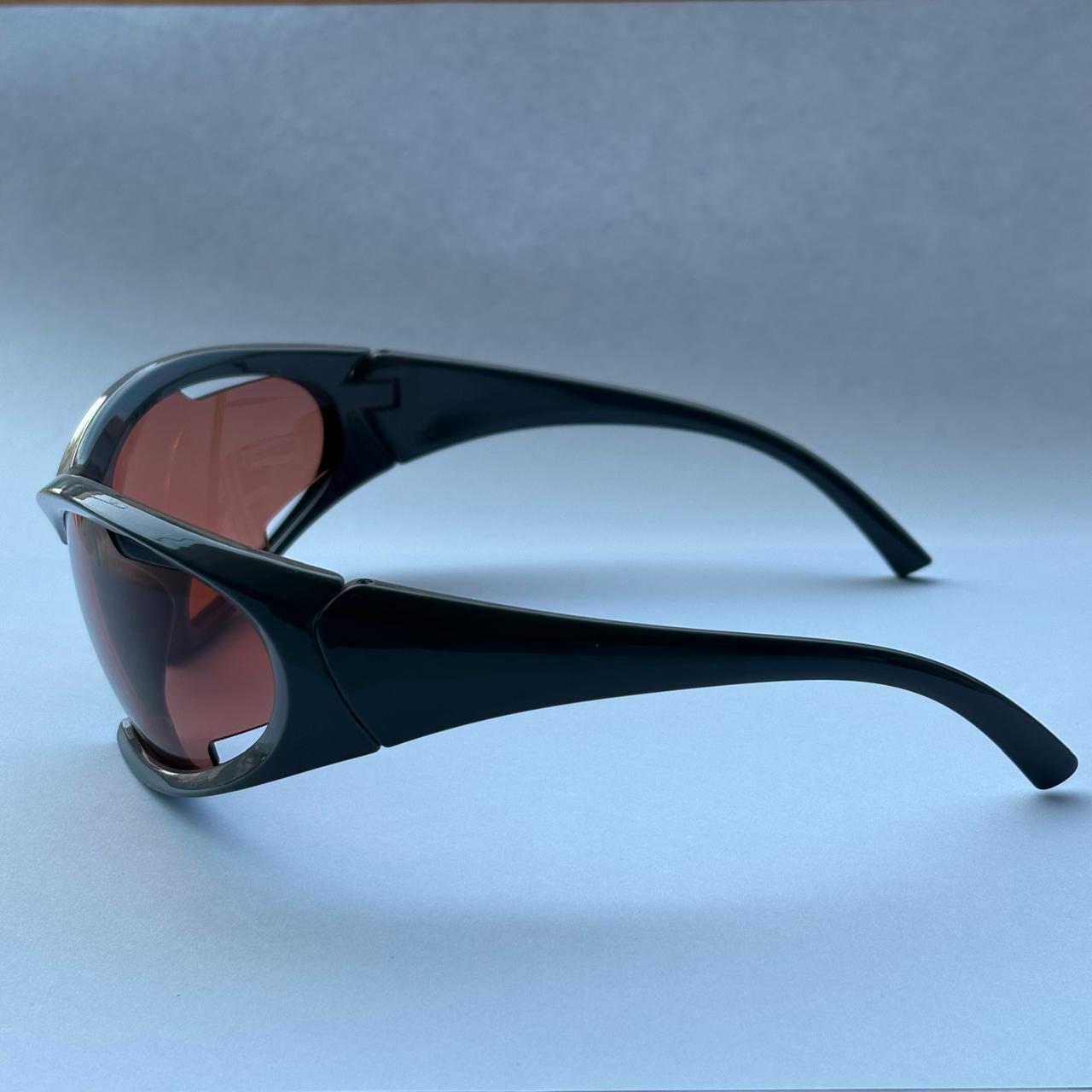 The Rosé Velocity Shades