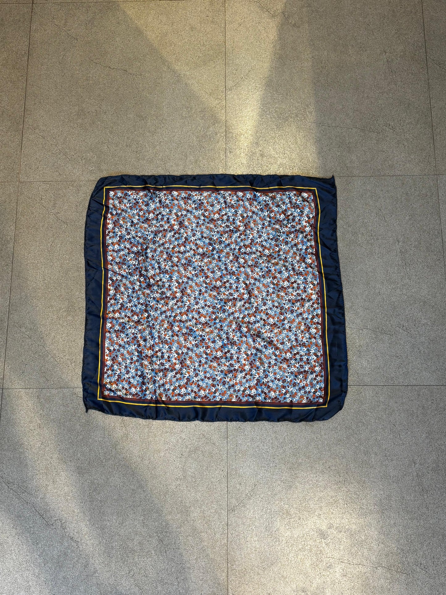 MEADOW DUST SCARF