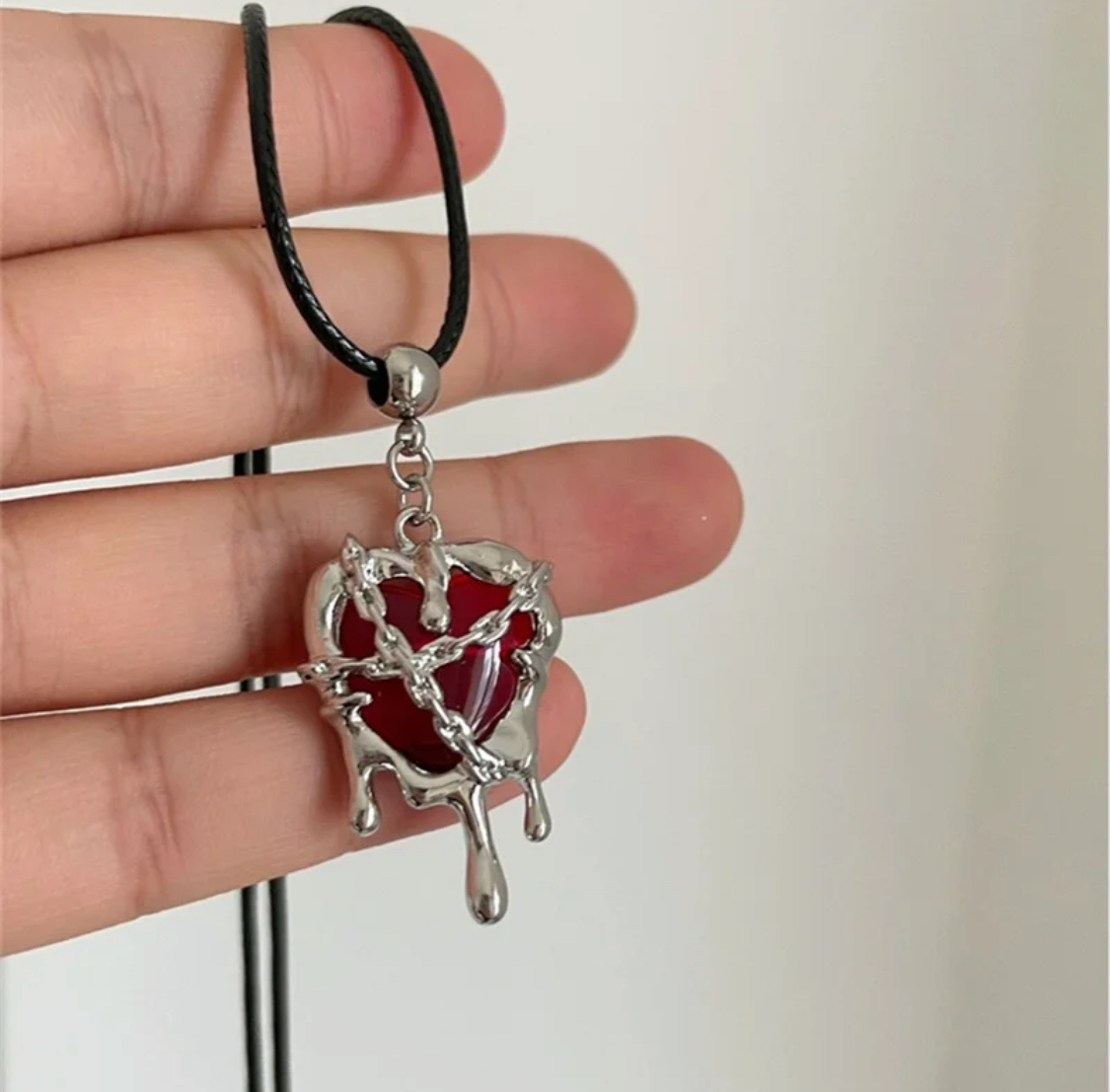 ZINC alloy heart pendant