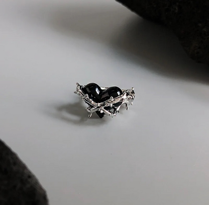 Black locked heart ring