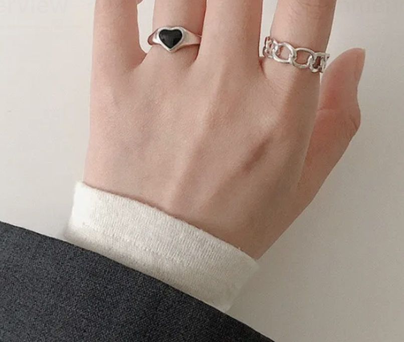 Silver black heart ring