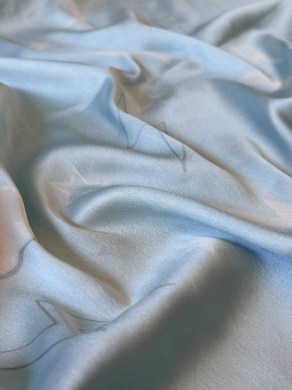 THE DREAM SKY SCARF