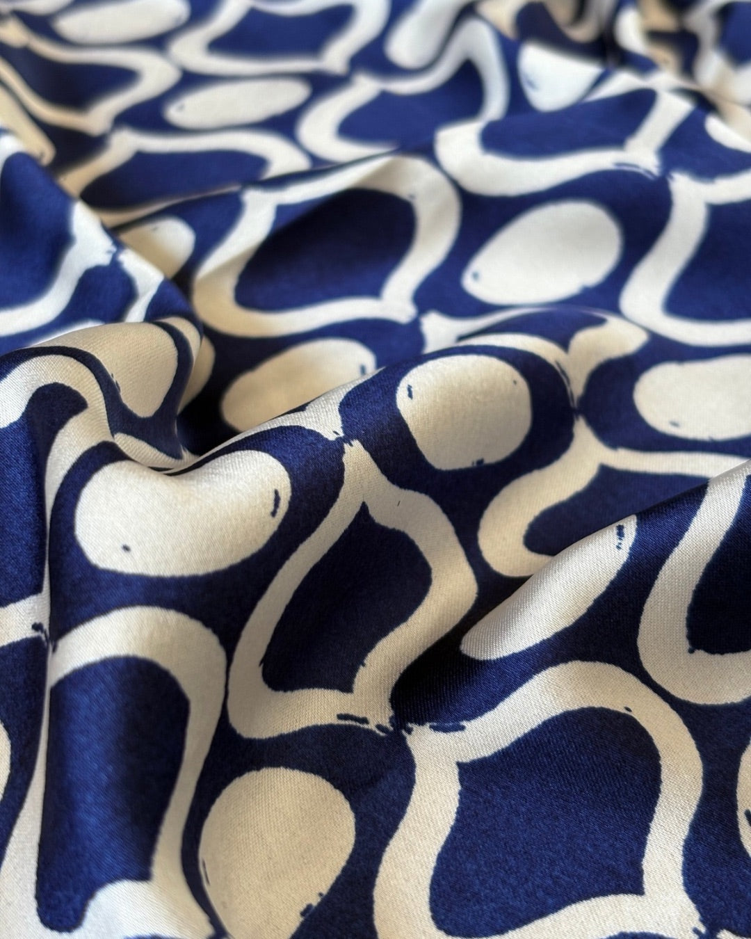 THE MIDNIGHT GEO SCARF