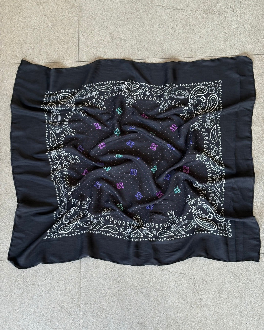 THE NOIR BANDANA SCARF