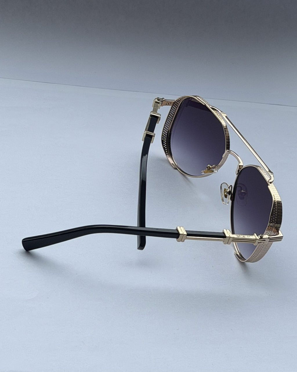 Ornate Aviator - Heirloom