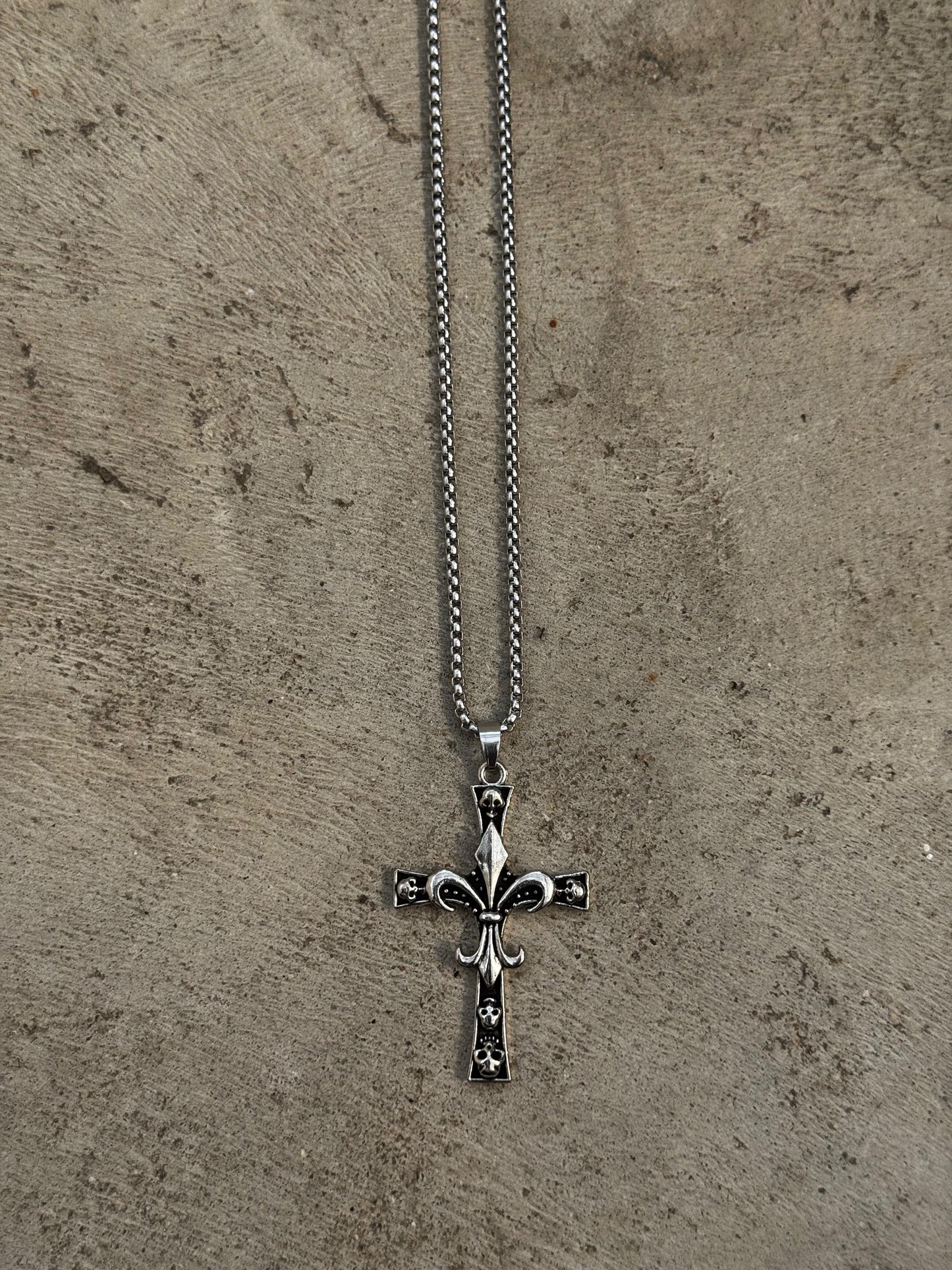 SKULL HEAD CROSS