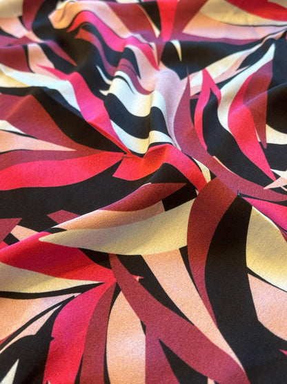 CRIMSON LEAF SCARF