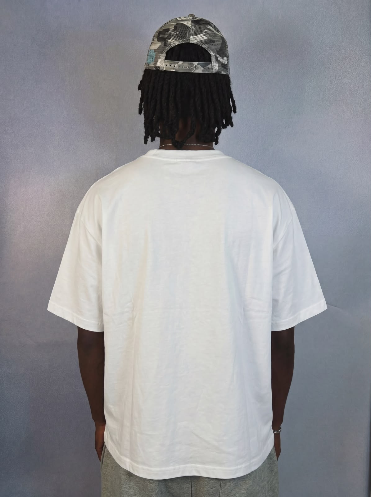ESCAPE ESSENTIAL WHITE BOXY TEE