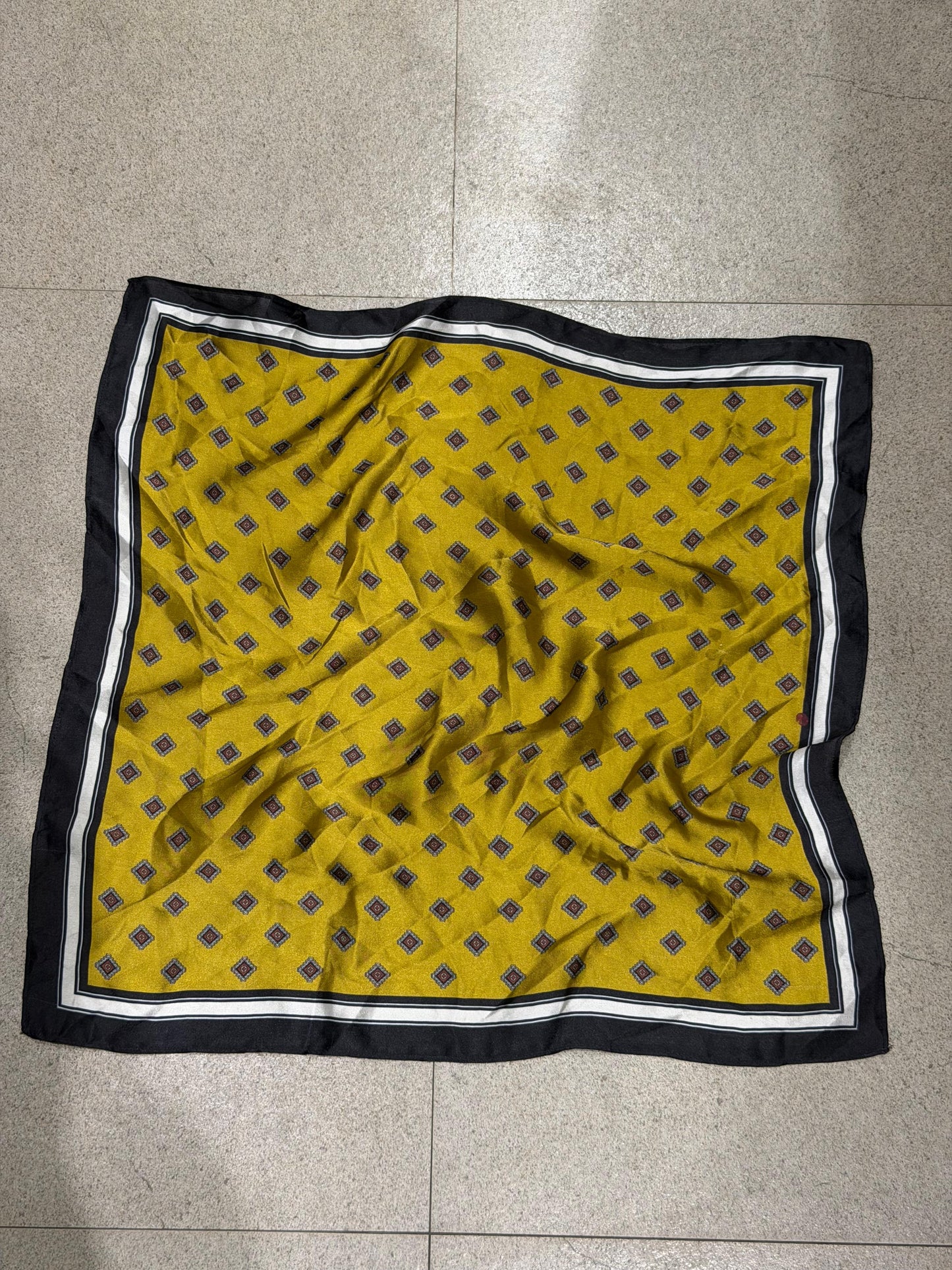 MUSTARD GEO PRINT SCARF