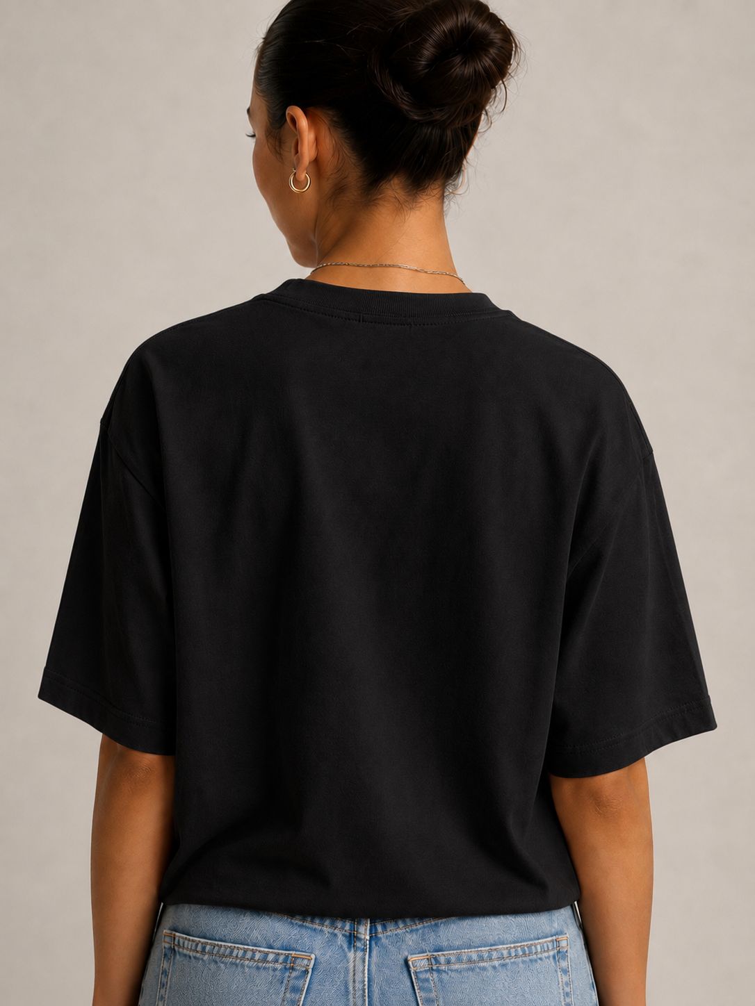 ESCAPE ESSENTIAL BLACK BOXY TEE