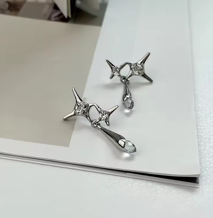 Four point star Earing