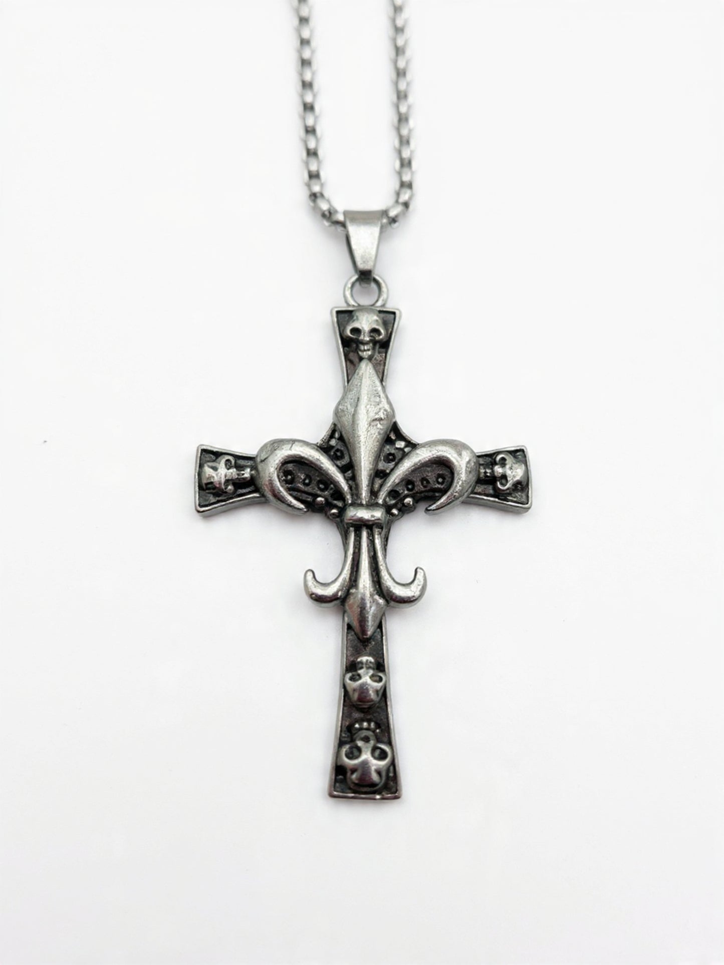 Skull Fleur Gothic Cross Necklace