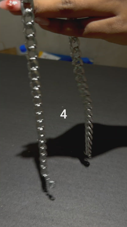 Stainless steel linked chain